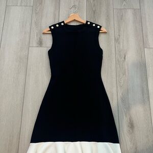 Elegant Black and White Sleeveless Dress